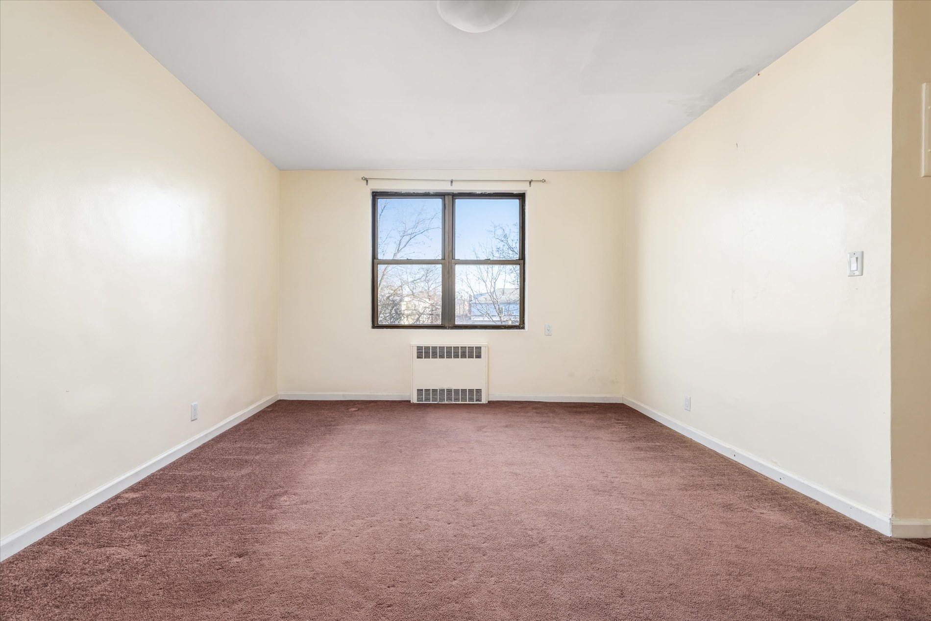 52-35 39th Road Woodside Queens NY 11377