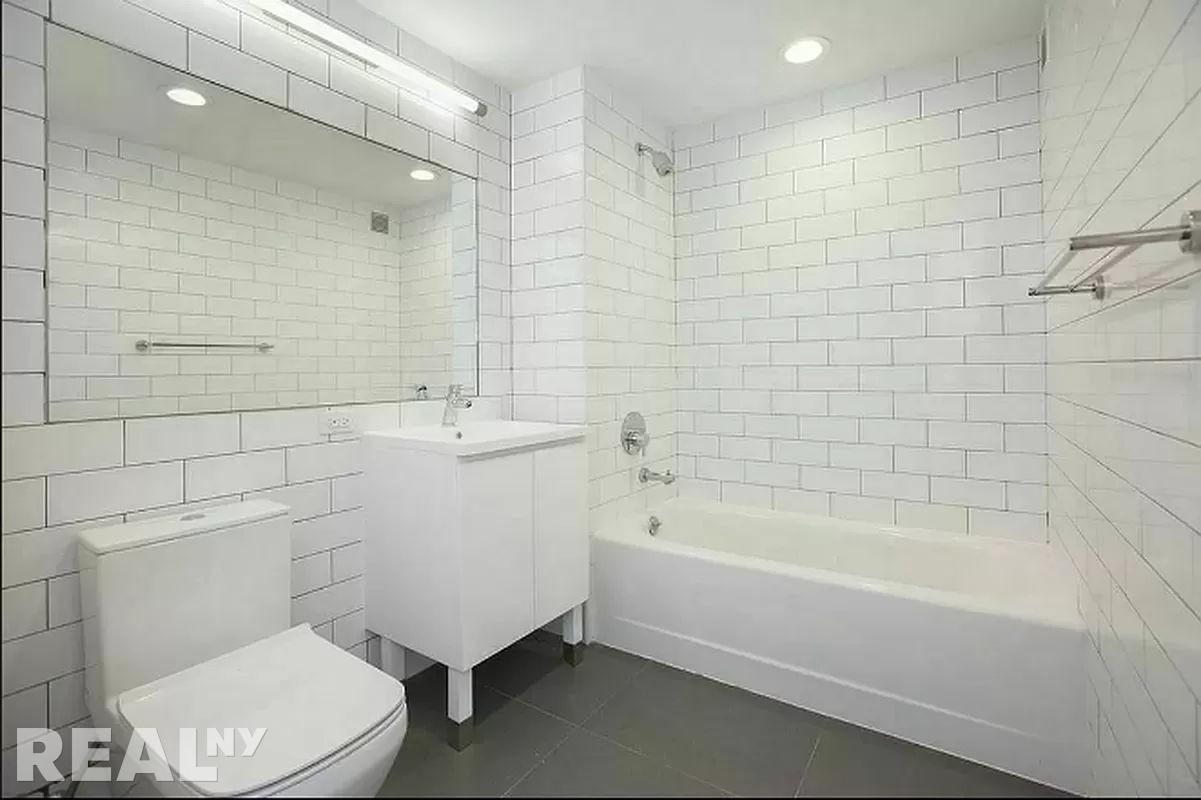 331 E Houston St., #9A