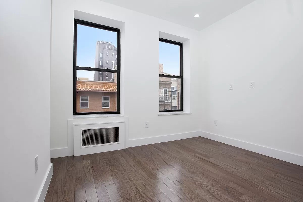 Unit 16A — photo 1
