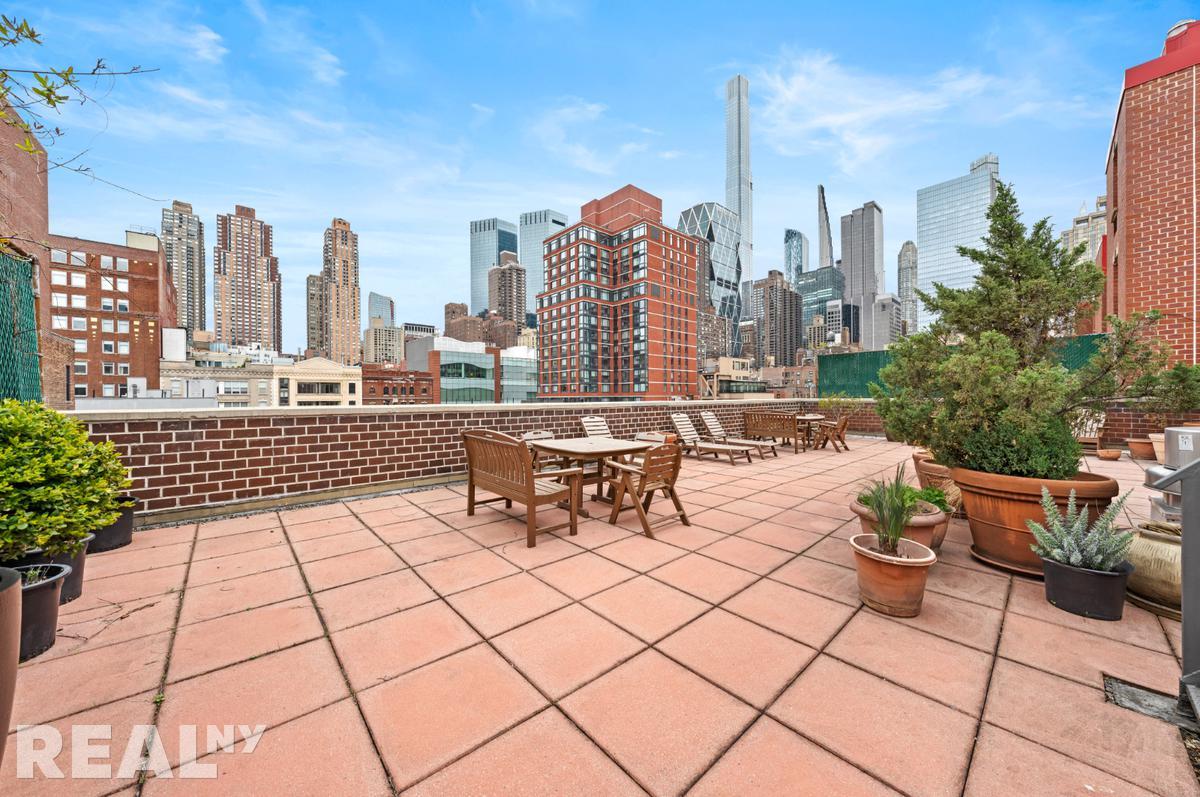 414 West 54th Street 2C Clinton New York NY 10019