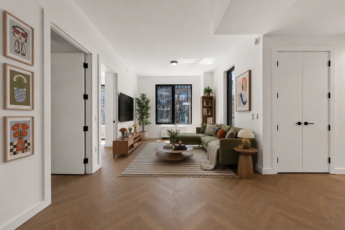 3 bedroom Apartment at 104 Fleet Place, #4A