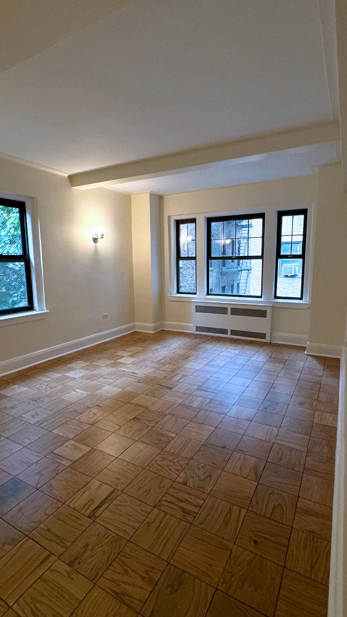 1.0 bed apartment at 95 Christopher St, West Village