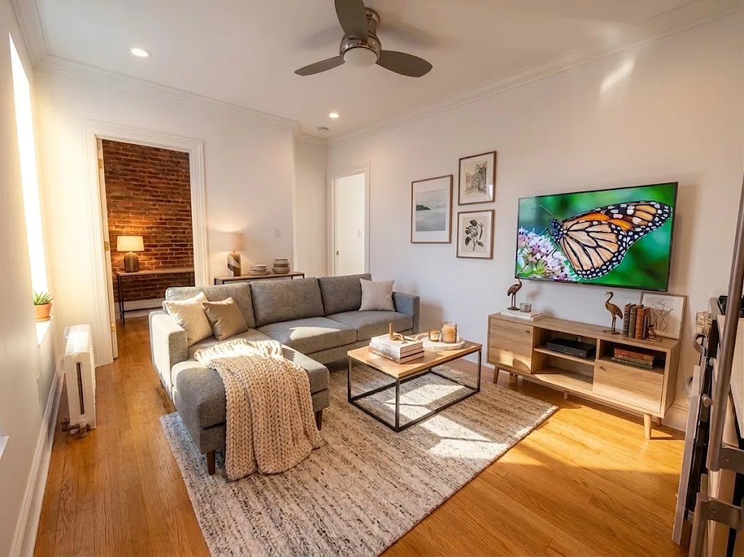 2.0 bed apartment at 380 South 4th Street, Williamsburg