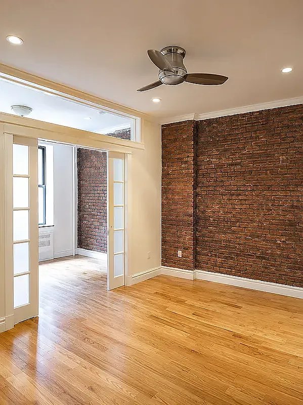 2.0 bed apartment at 15 West 103rd Street, Upper West Side