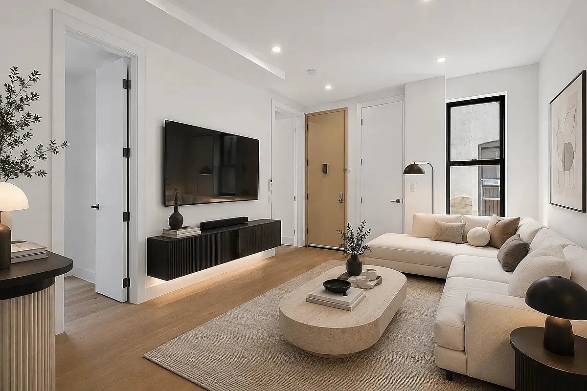 2.0 bed apartment at 205 Eighth Avenue, Chelsea