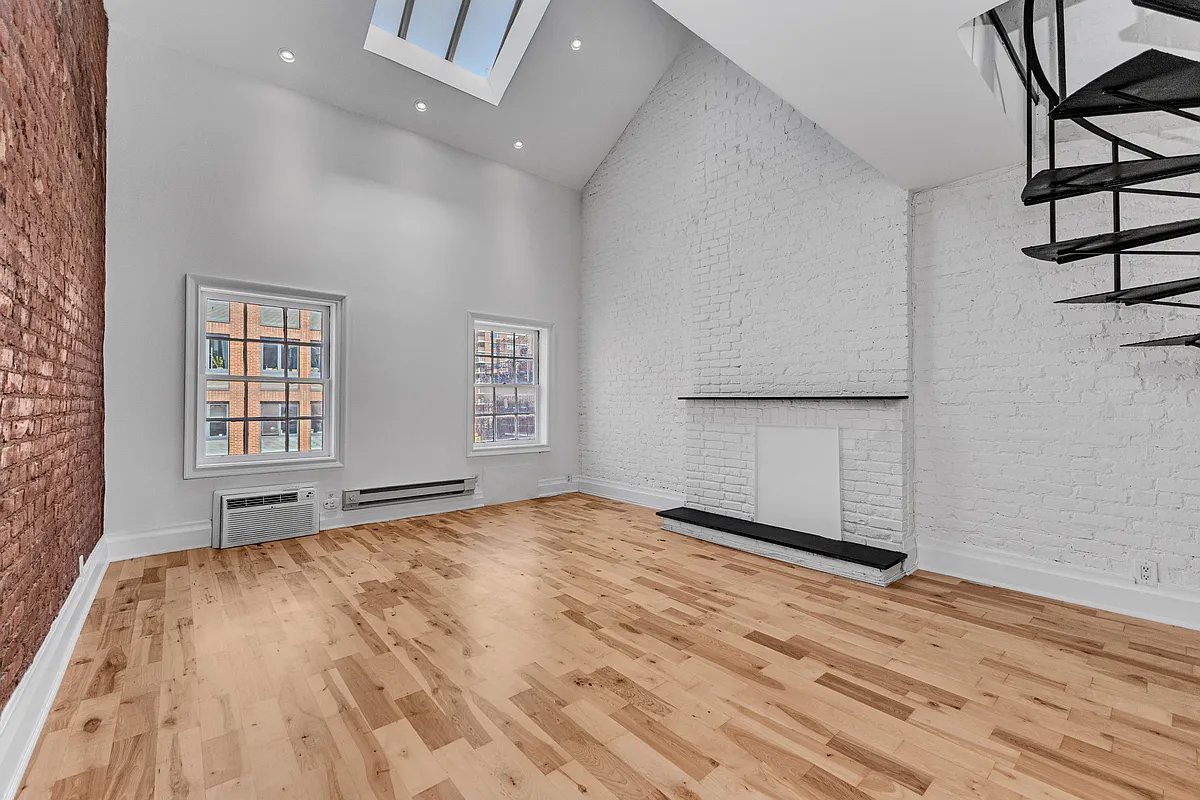 1.0 bed apartment at 404 West 22nd Street, Chelsea