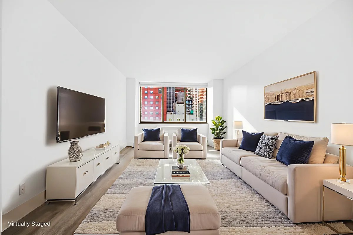1.0 bed apartment at 245 East 44th Street, Midtown East