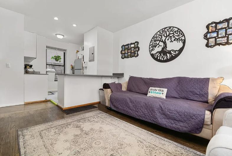 3.0 bed apartment at 6 West 107th Street, Upper West Side