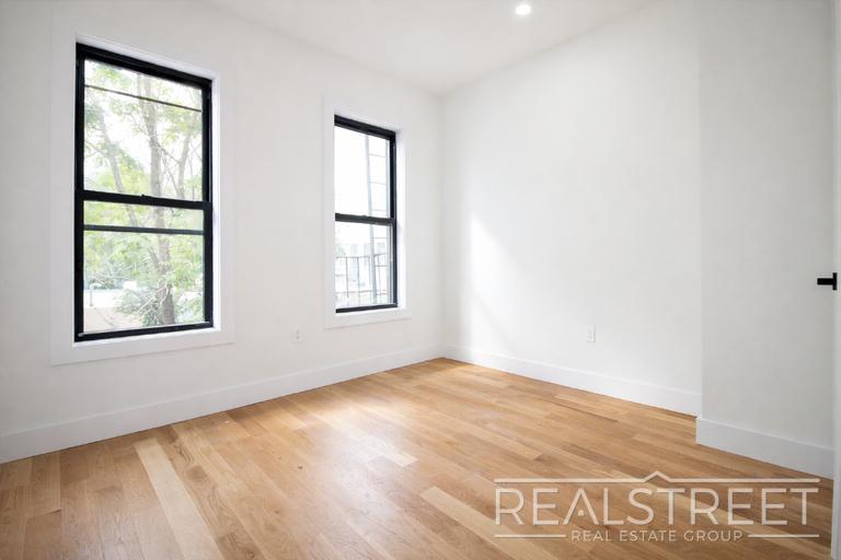 59 Beaver St UNIT&nbsp;3, Brooklyn, NY, 11206