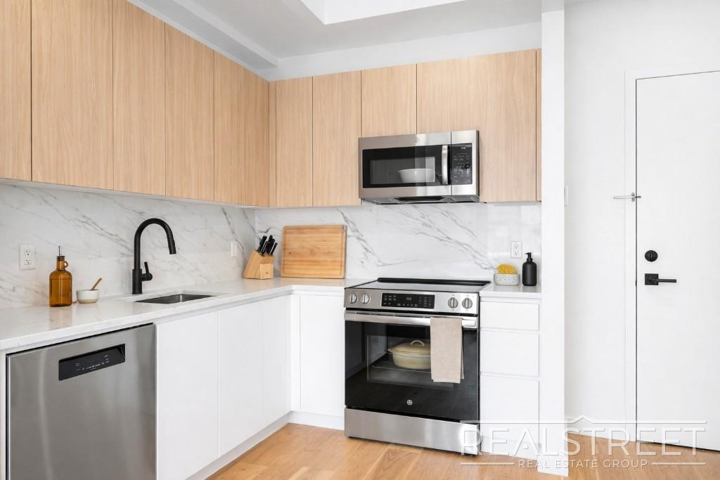 105 Rogers Avenue UNIT&nbsp;6A, Brooklyn, NY, 11216