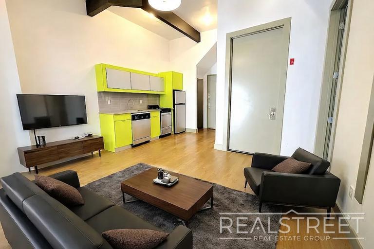 238 Central Avenue #3B, Brooklyn, NY 11221 | 11519