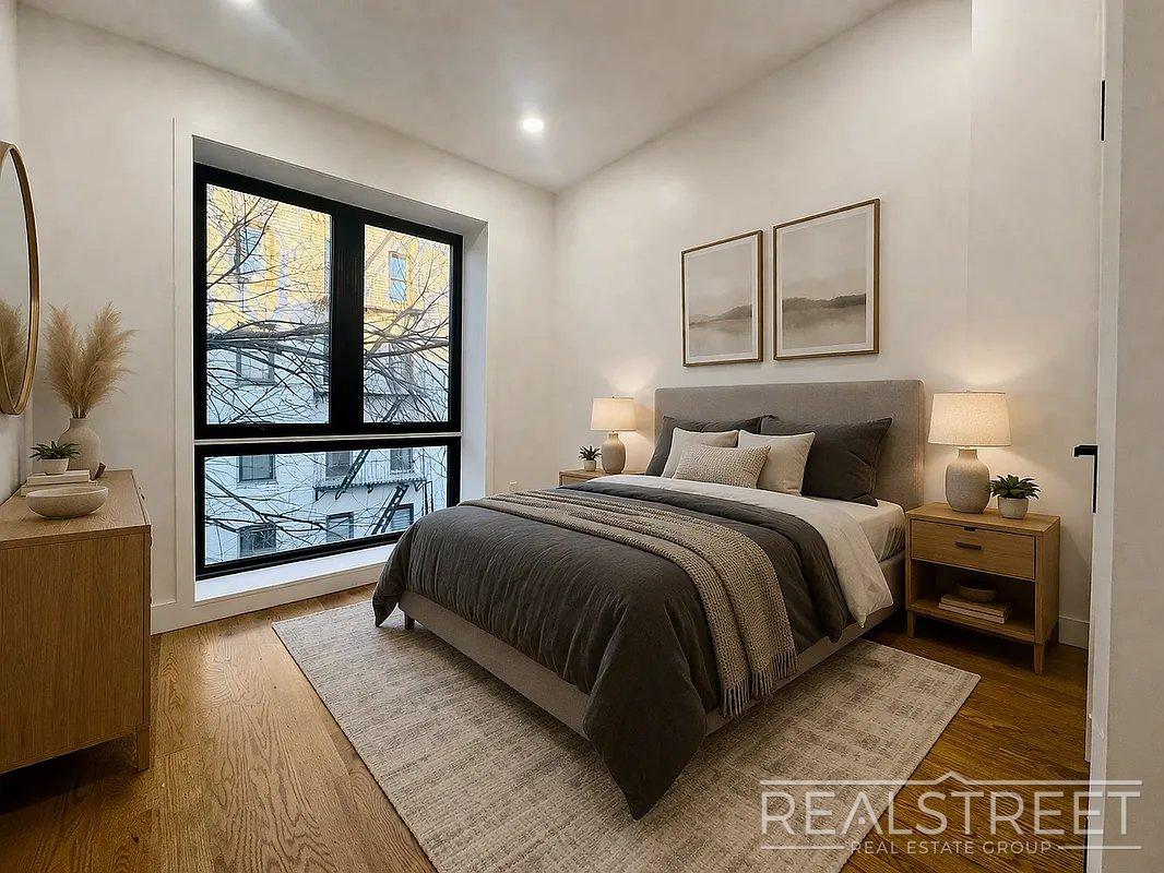 215 South 4th Street #2A, Brooklyn, NY 11211 | 11542