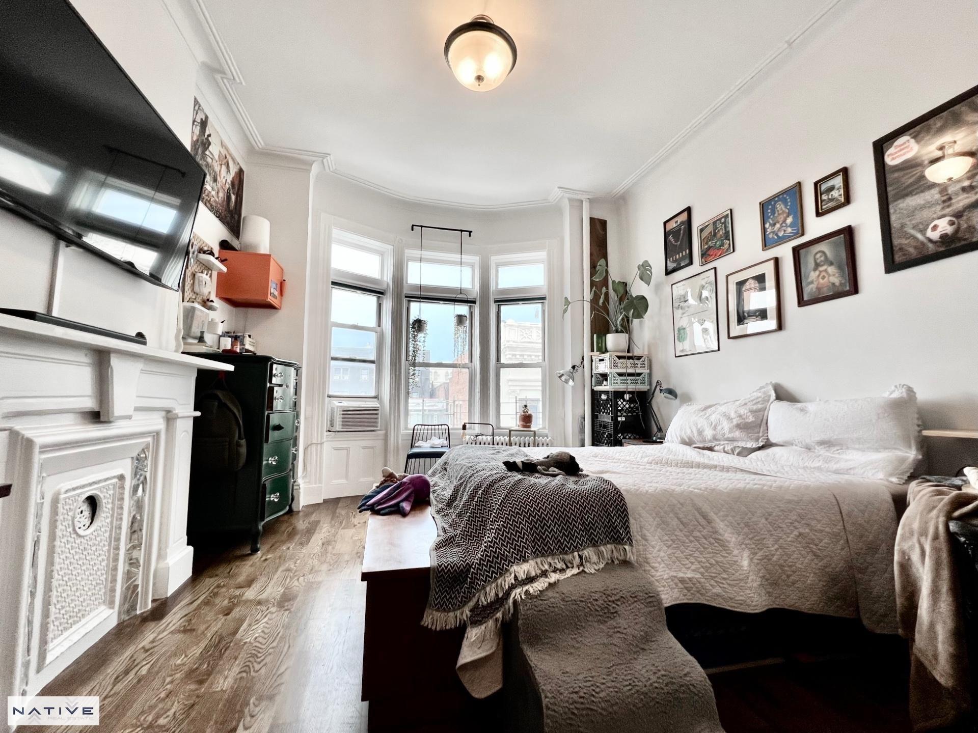 782 MANHATTAN AVE., #3R