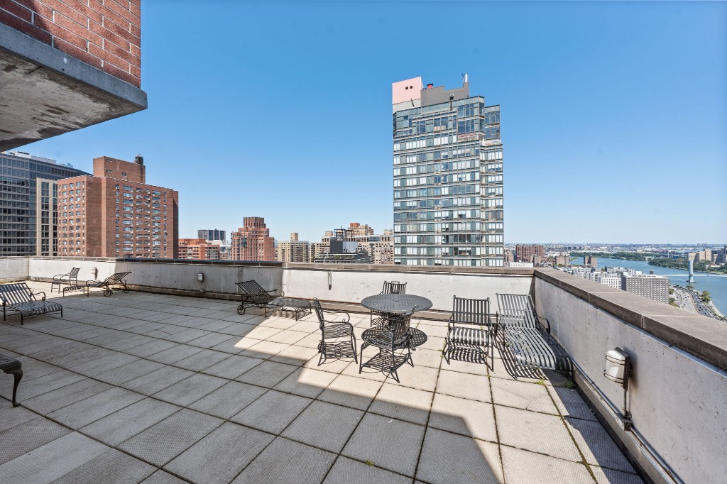 1760 Second Avenue Upper East Side New York NY 10128
