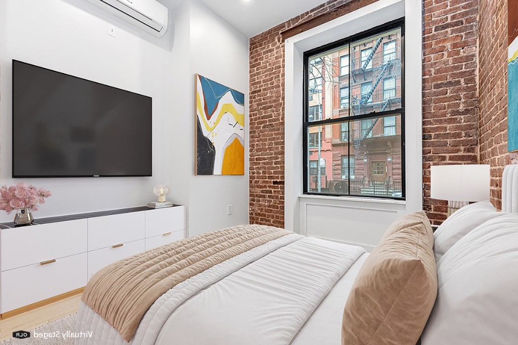 356 West 48th Street Clinton New York NY 10036