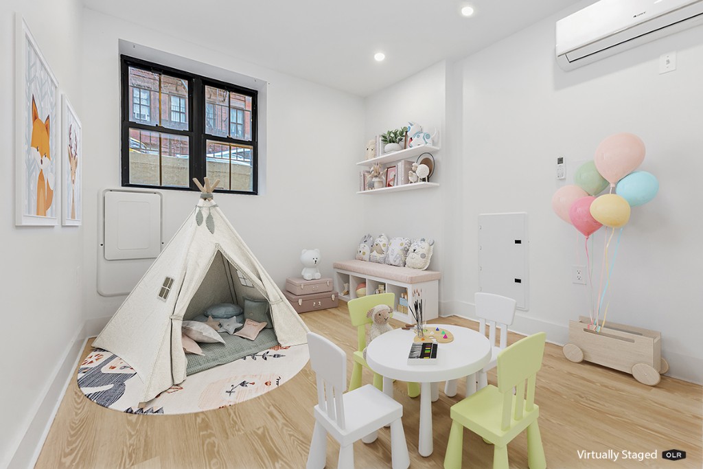 356 West 48th Street Clinton New York NY 10036