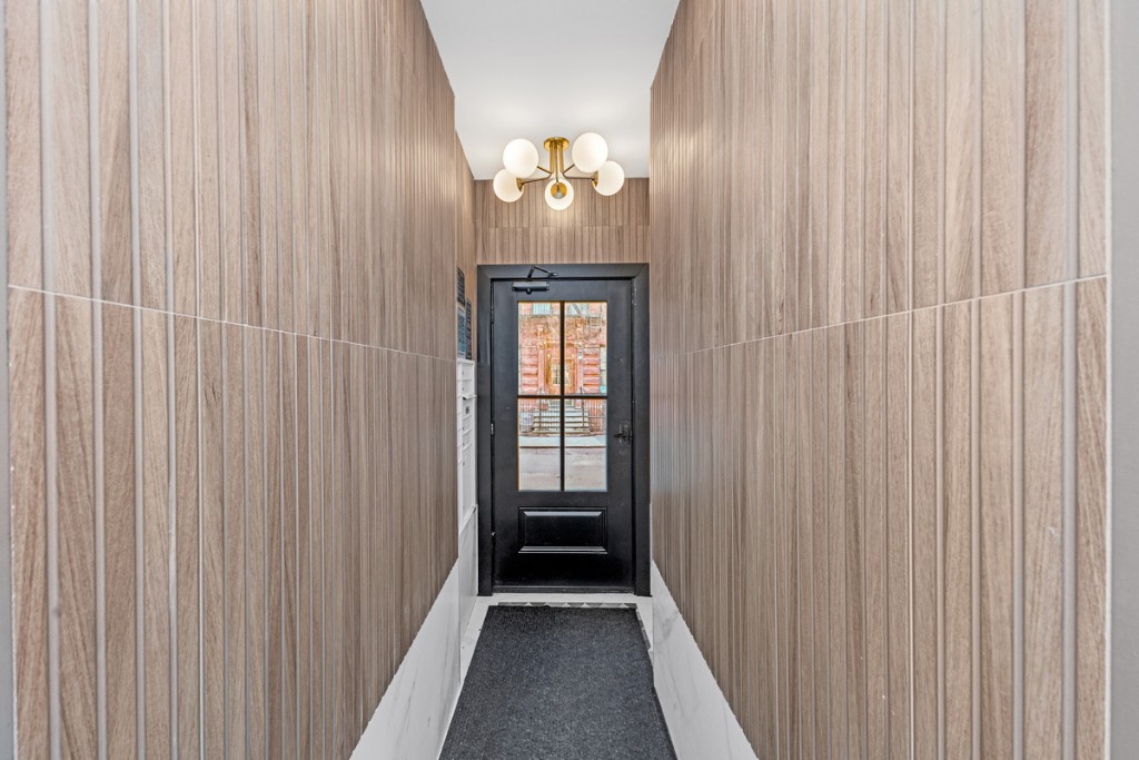 356 West 48th Street Clinton New York NY 10036