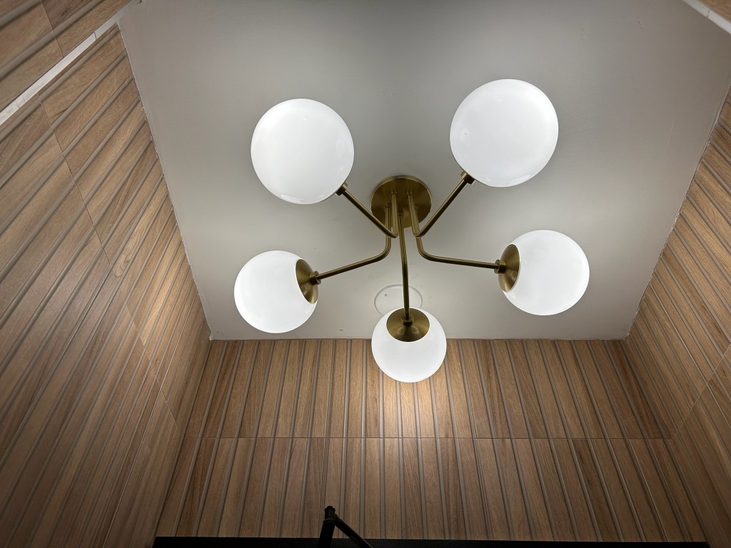 356 West 48th Street Clinton New York NY 10036