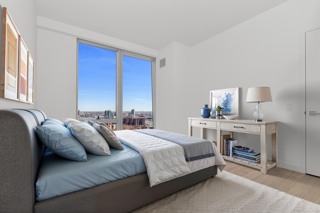 252 South Street 42F Lower East Side New York NY 10002