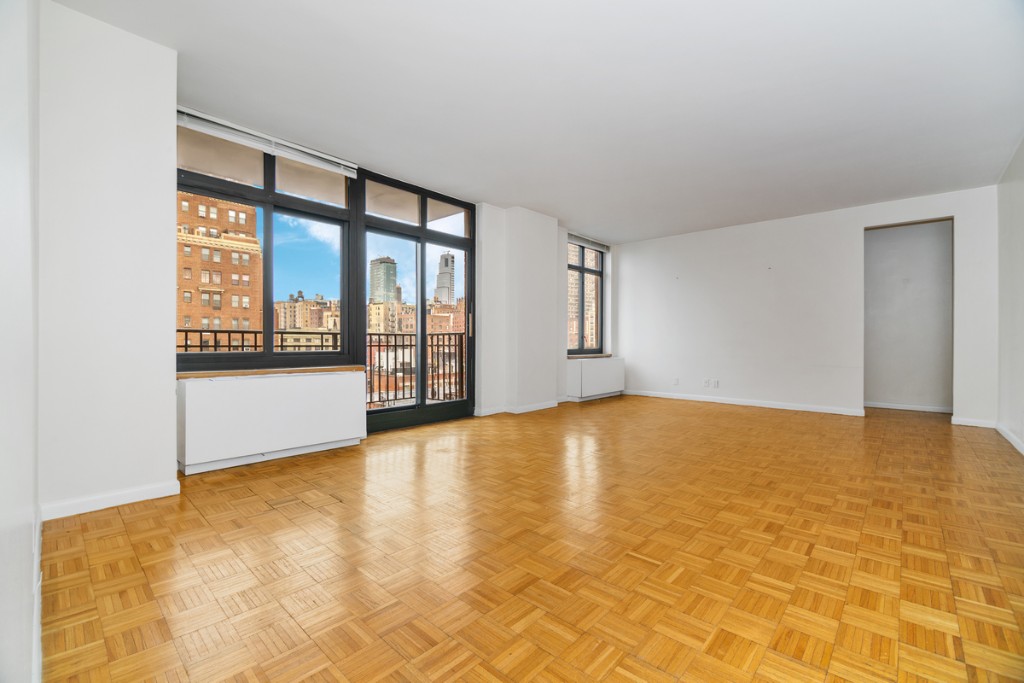 222 Riverside Drive 11E Upper West Side New York NY 10025
