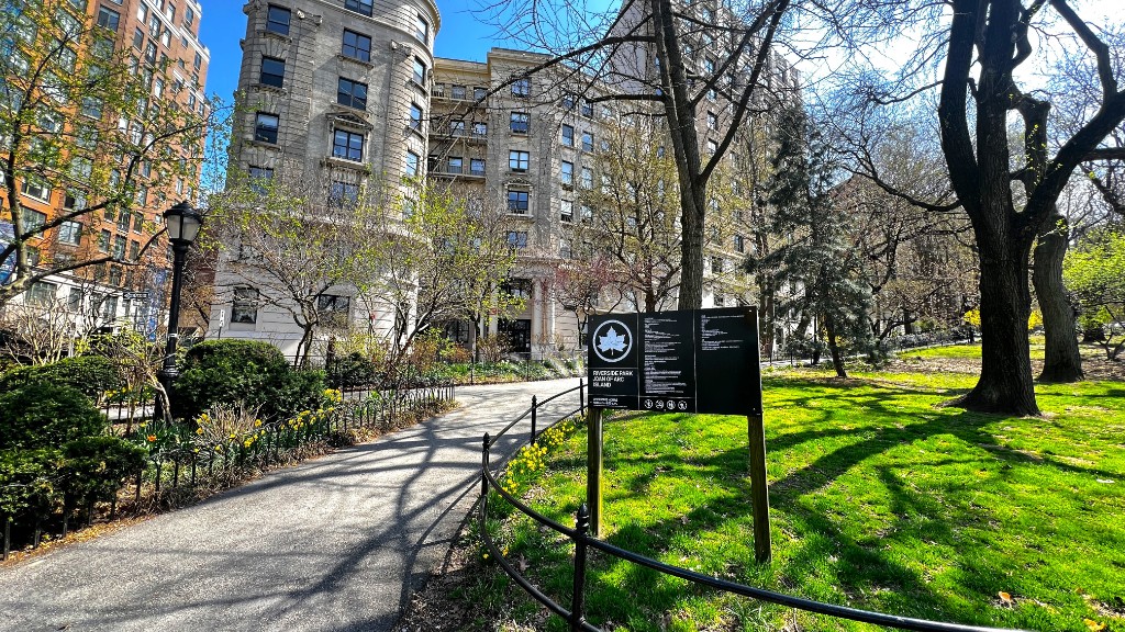 222 Riverside Drive Upper West Side New York NY 10025