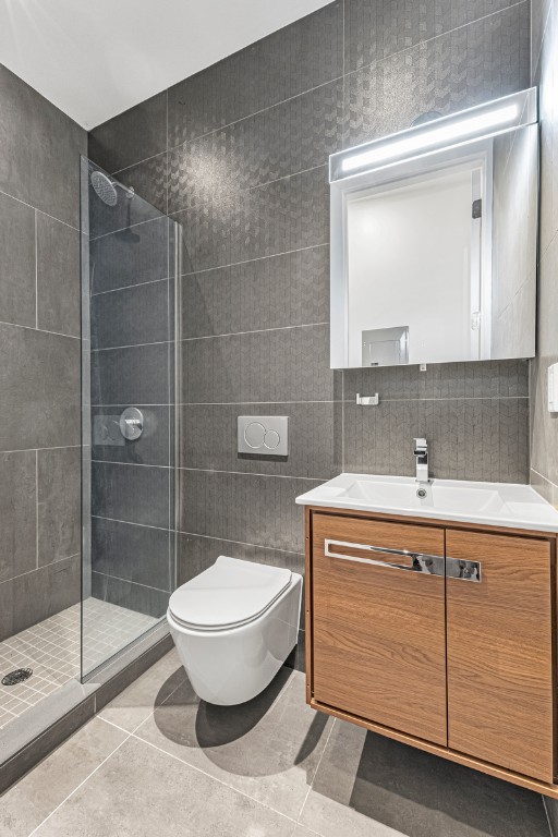 356 West 48th Street Clinton New York NY 10036