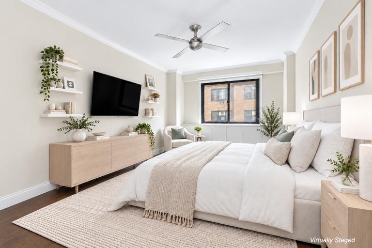 16 West 16th Street 11JN Flatiron District New York NY 10011