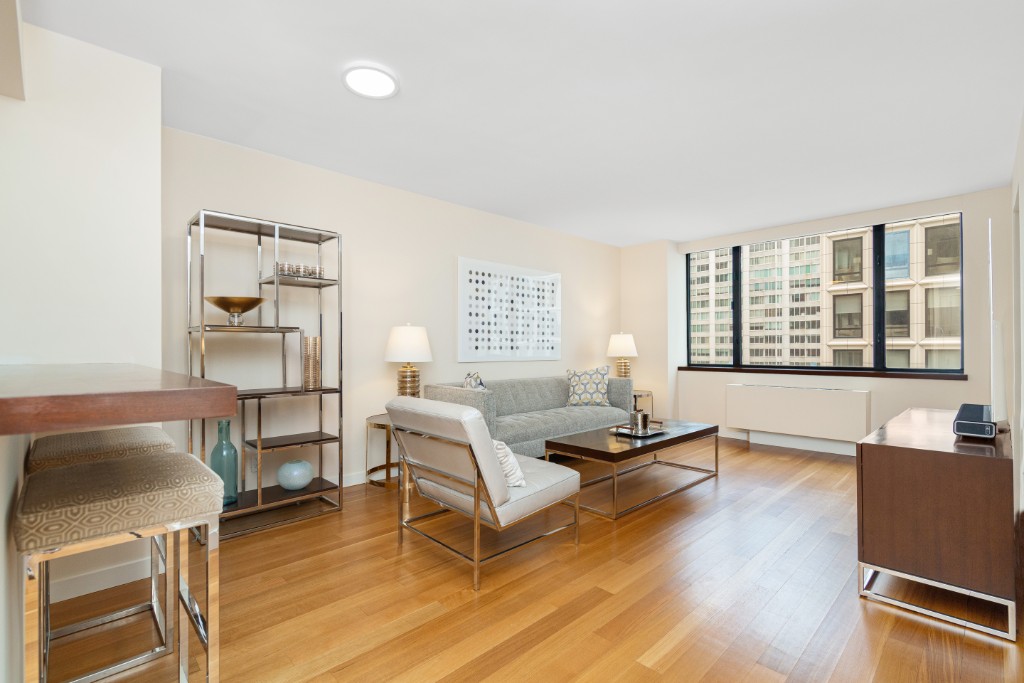 30 West 61st Street 11G Lincoln Square New York NY 10023