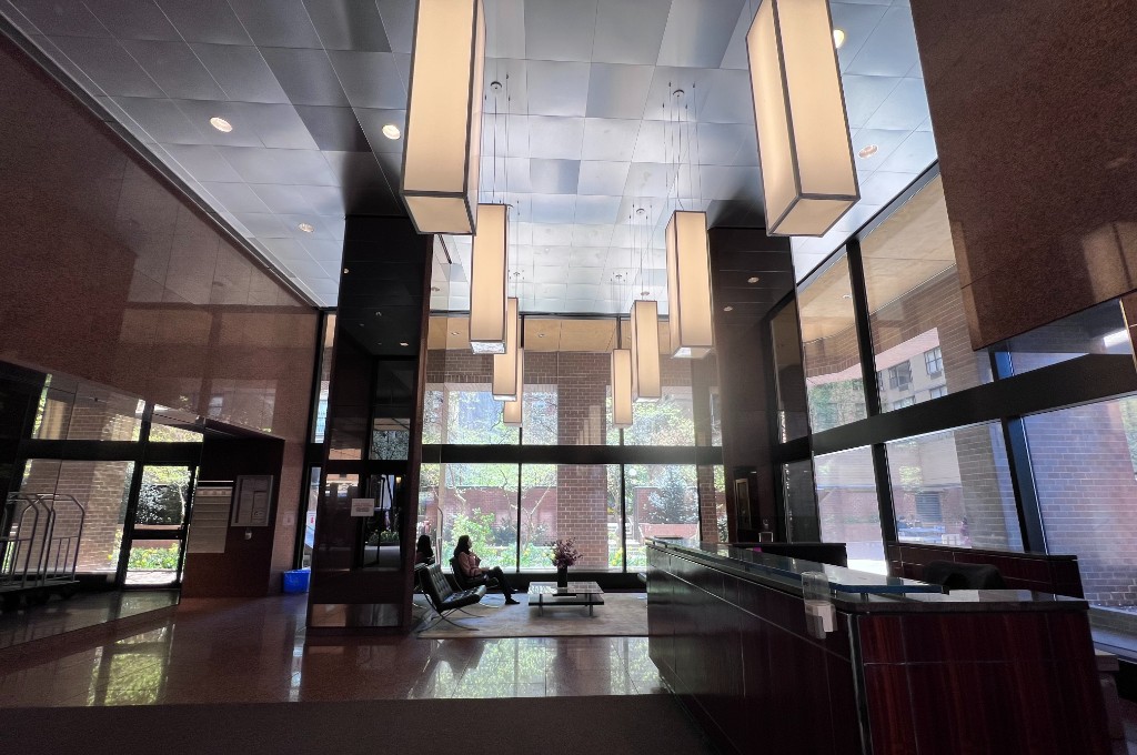 30 West 61st Street 11G Lincoln Square New York NY 10023