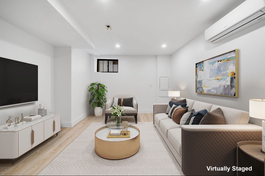 356 West 48th Street GardenB Clinton New York NY 10036