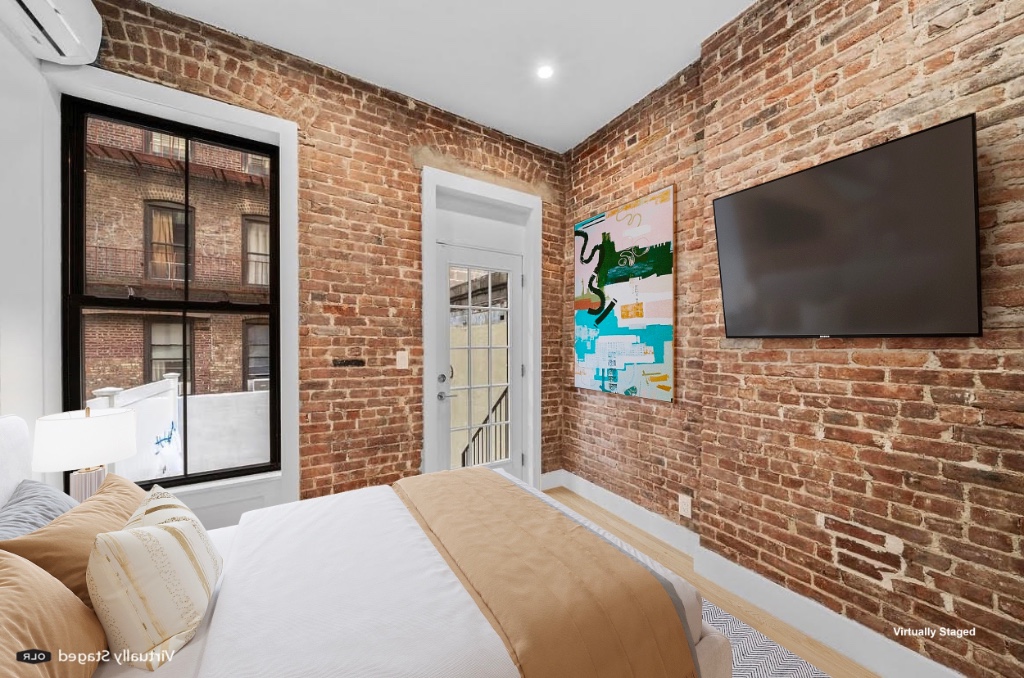 356 West 48th Street GardenB Clinton New York NY 10036