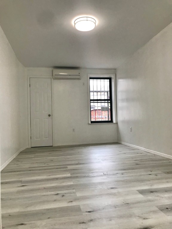 87 Clinton Street 17 Lower East Side New York NY 10002
