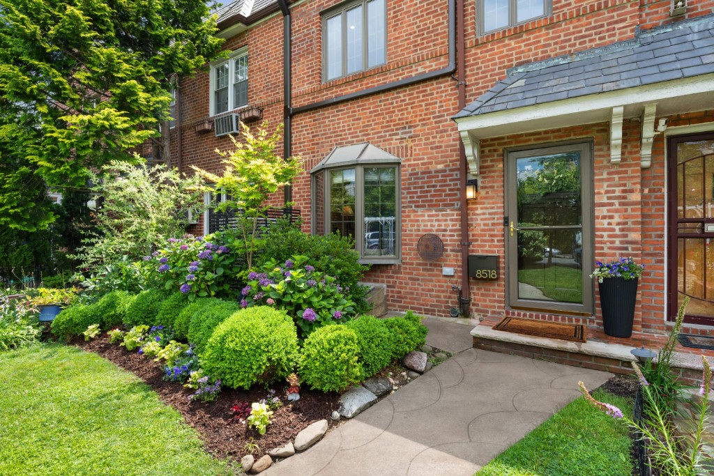 85-18 65th Road Rego Park Queens NY 11374