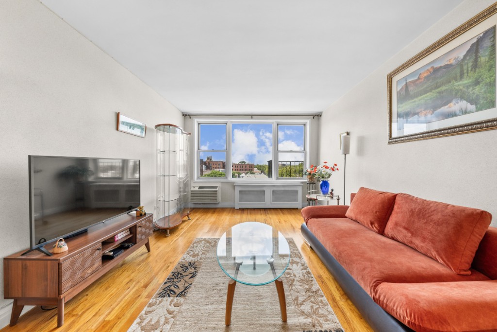 2600 East 21st Street Sheepshead Bay Brooklyn NY 11235