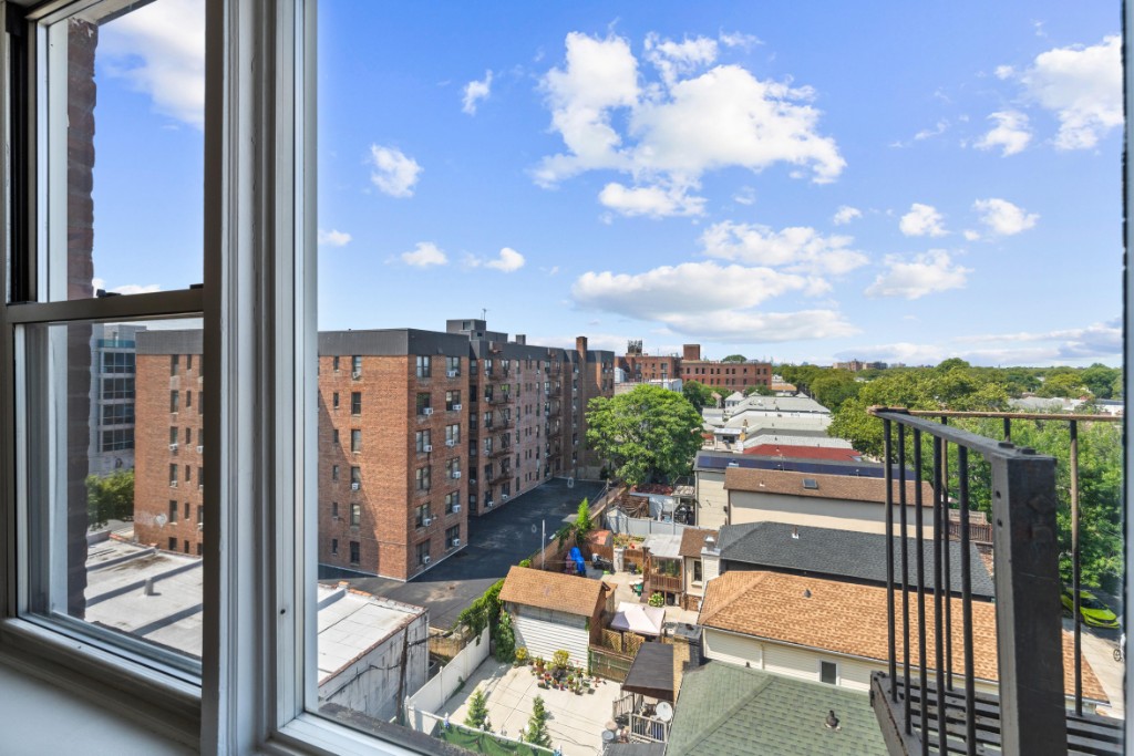 2600 East 21st Street Sheepshead Bay Brooklyn NY 11235