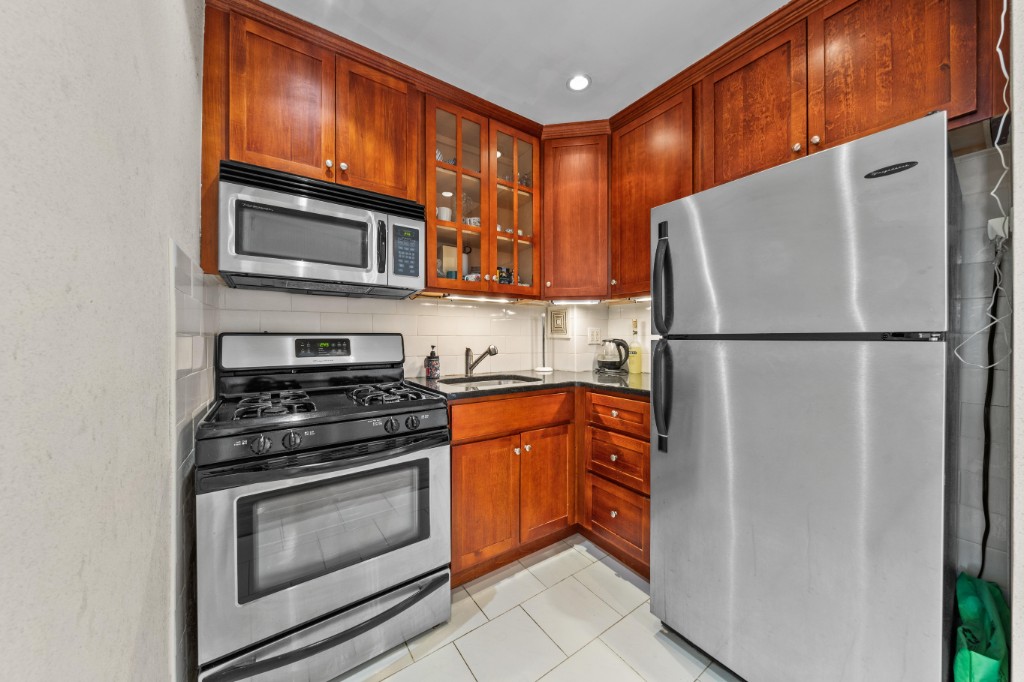 2600 East 21st Street Sheepshead Bay Brooklyn NY 11235