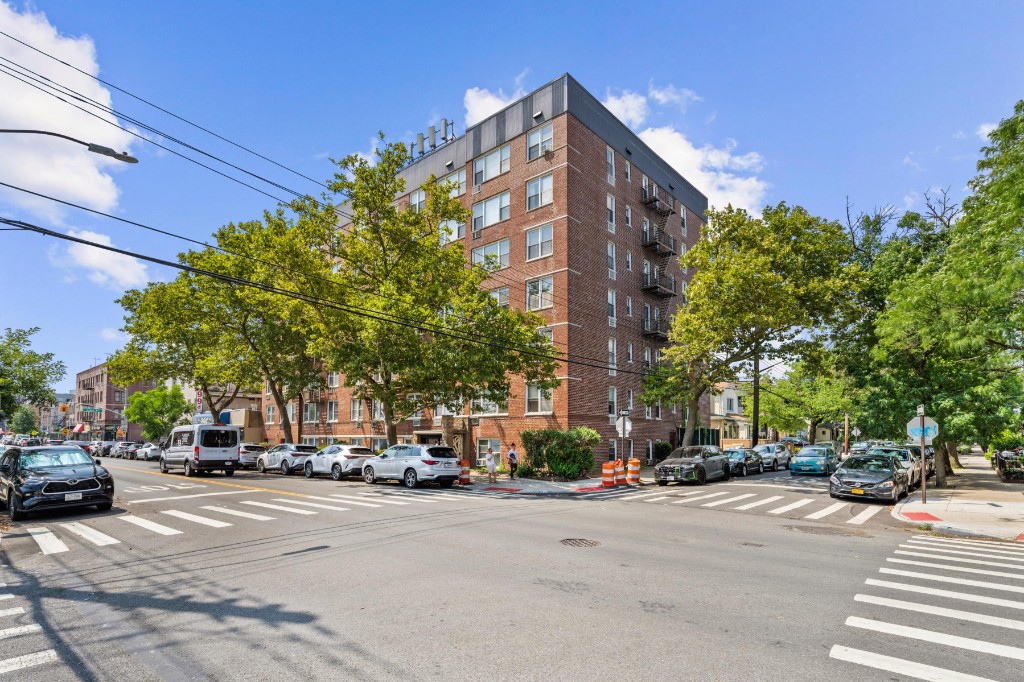 2600 East 21st Street Sheepshead Bay Brooklyn NY 11235