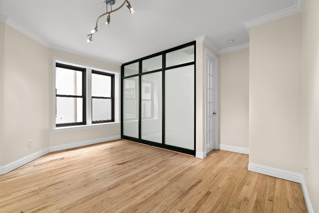 344 West 49th Street 1A Clinton New York NY 10019