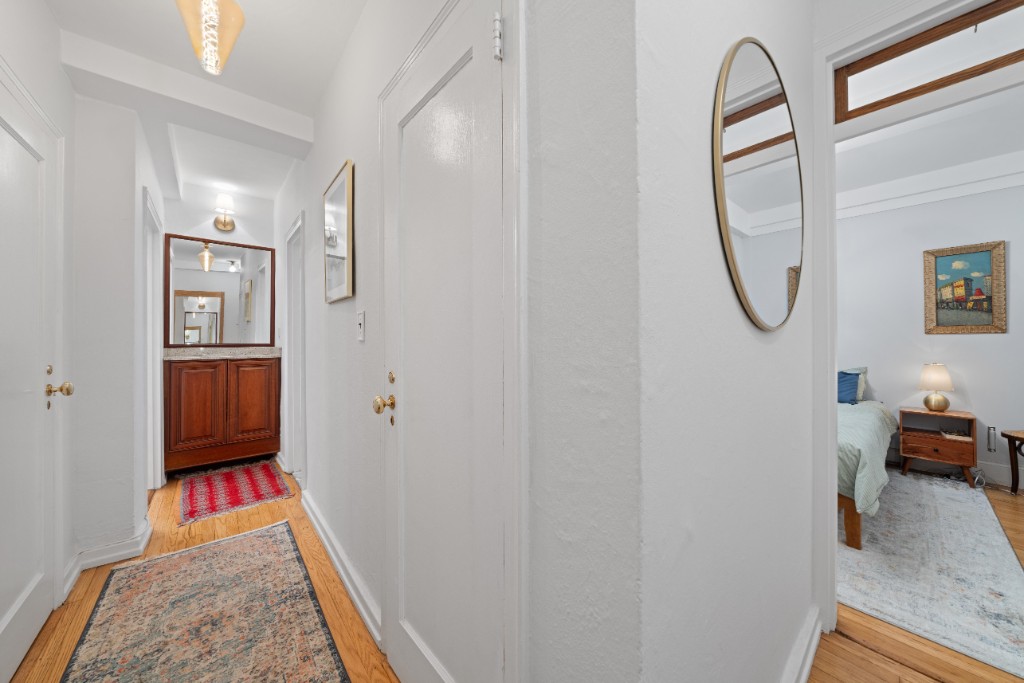 10 Mitchell Place Beekman Place New York NY 10017