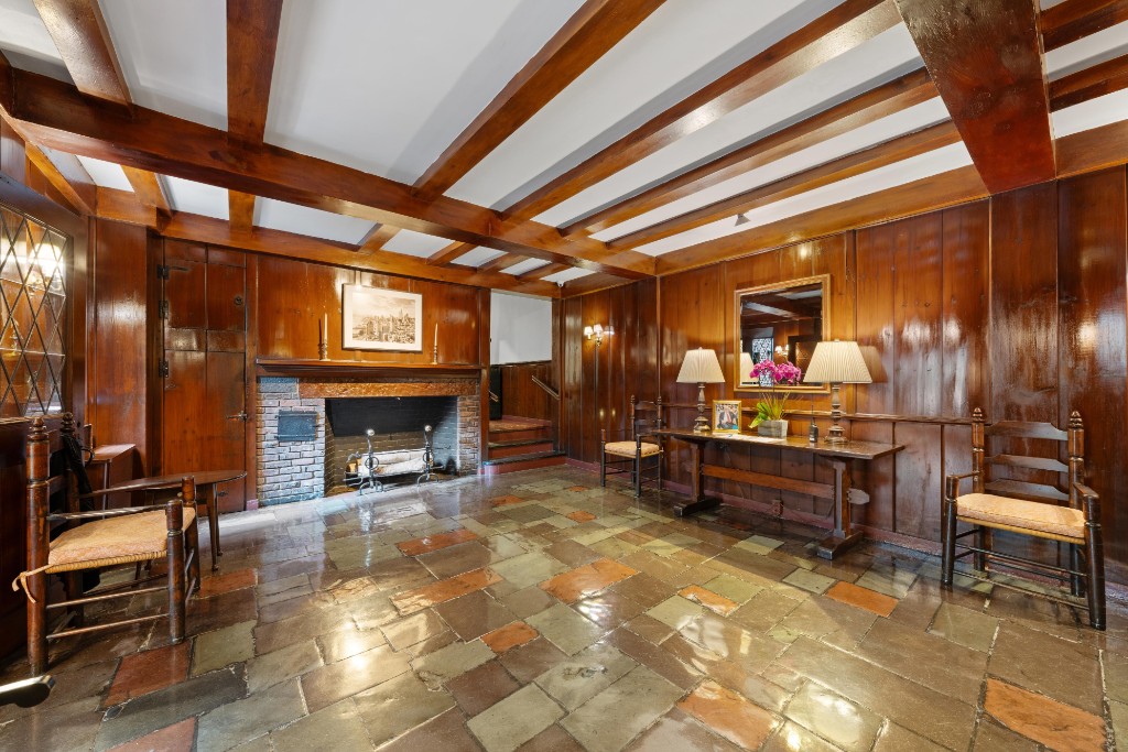 10 Mitchell Place Beekman Place New York NY 10017