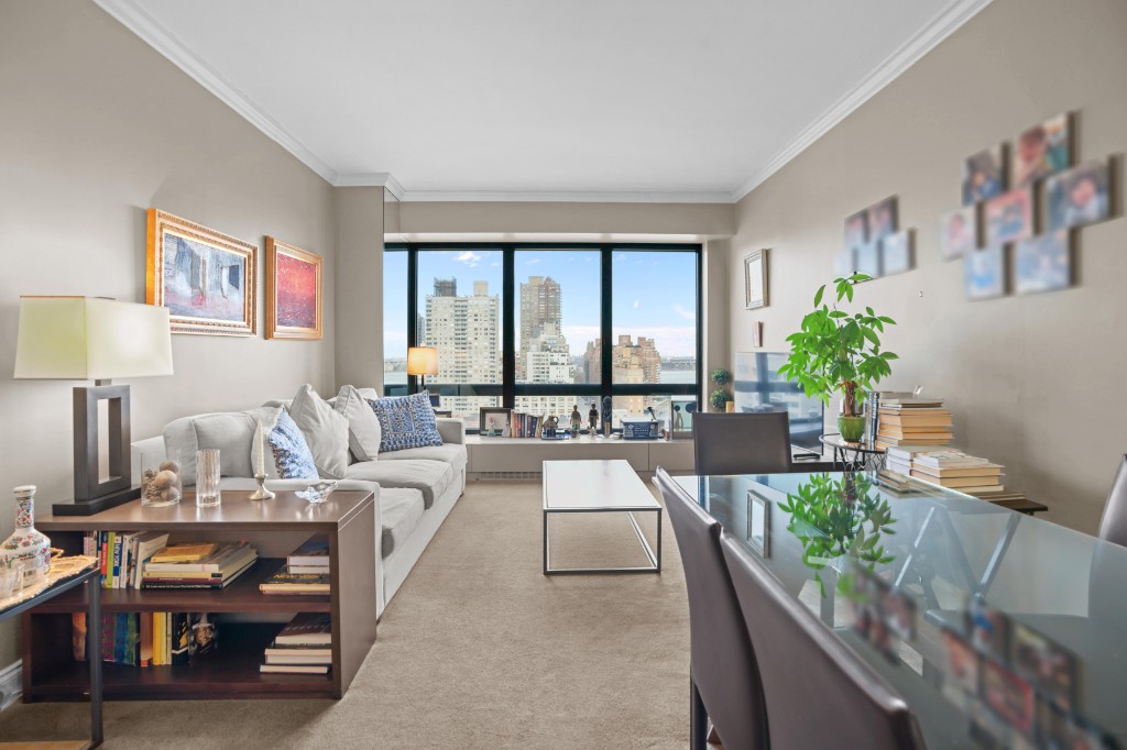 530 East 76th Street Upper East Side New York NY 10021