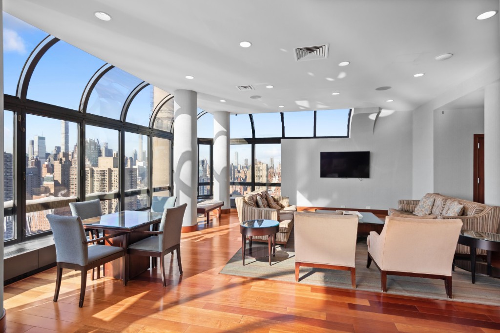 530 East 76th Street 19C Upper East Side New York NY 10021