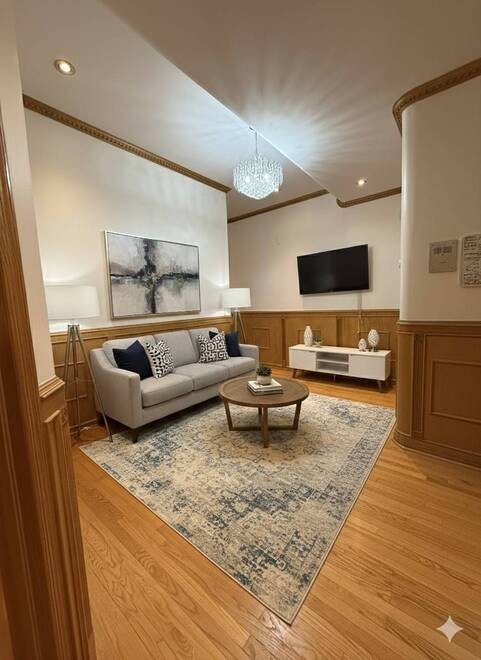 80 Elizabeth Street 2Q Chinatown New York NY 10013