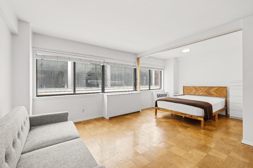 310 West 56th Street 10E Clinton New York NY 10019