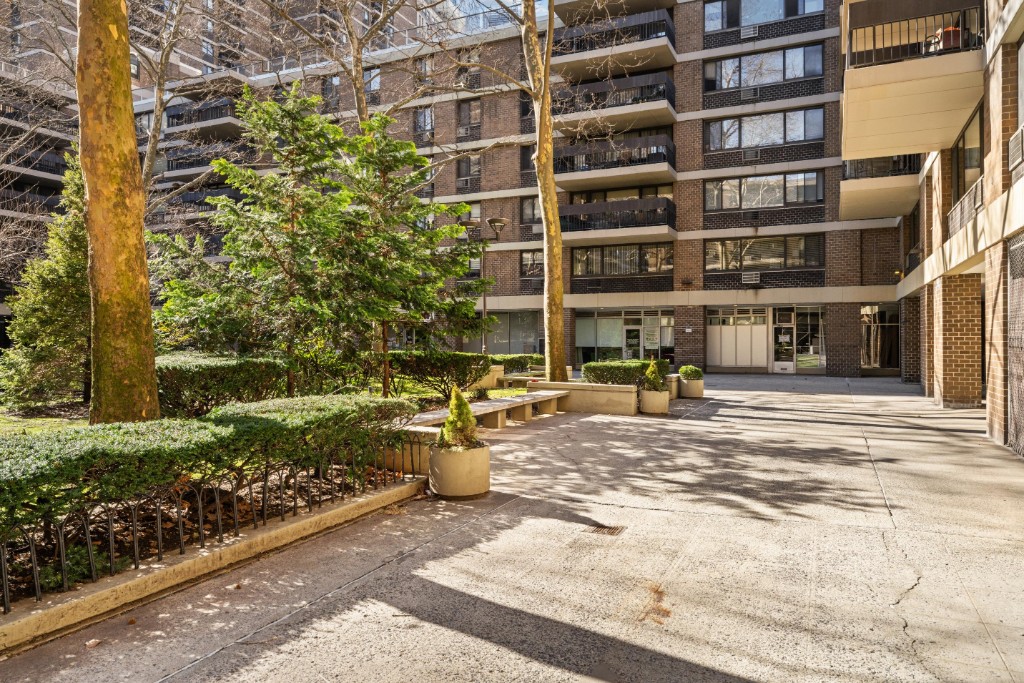 333 Pearl Street 7G Seaport District New York NY 10038