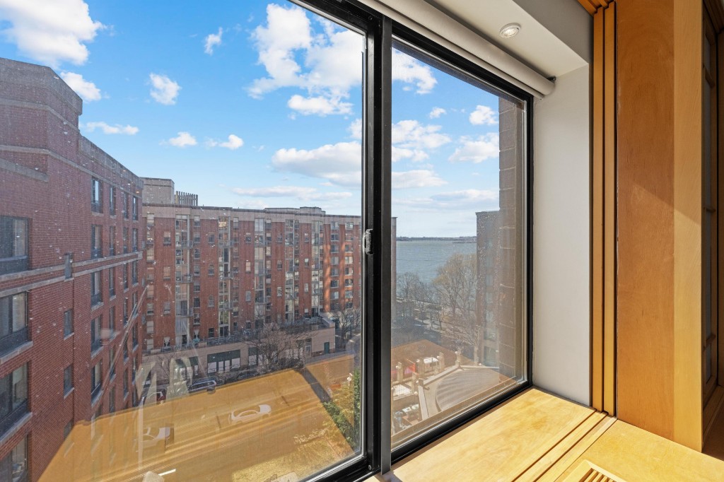 300 Rector Place 8B Battery Park City New York NY 10280