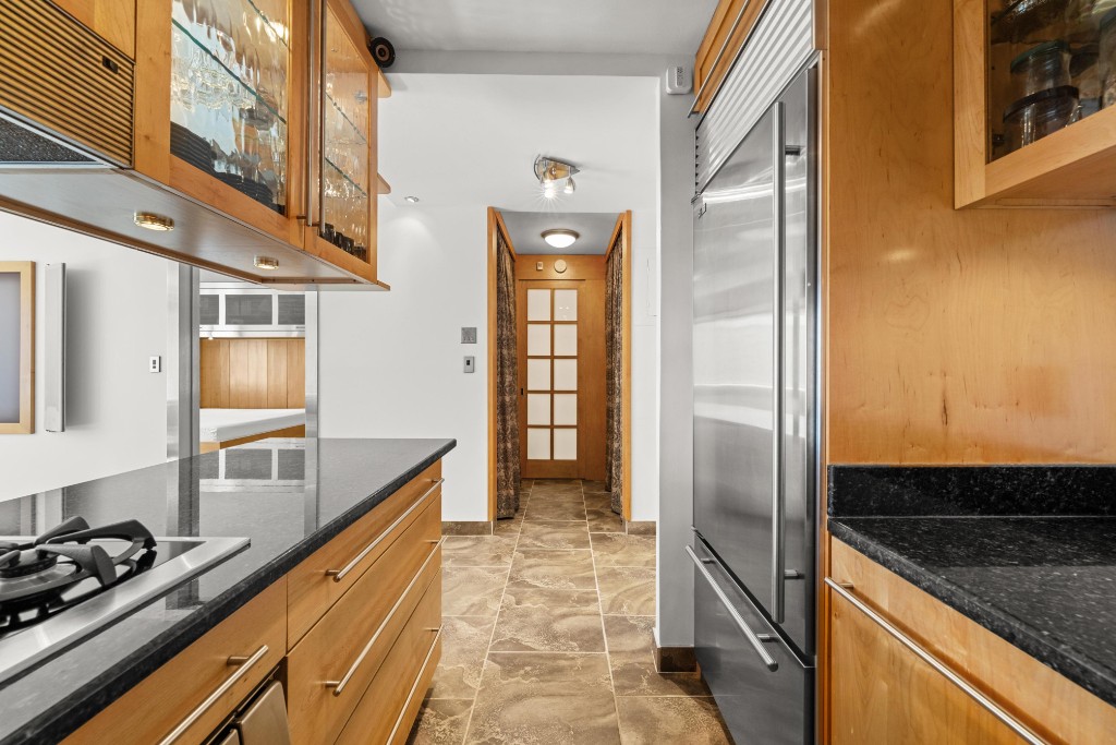 300 Rector Place 8B Battery Park City New York NY 10280