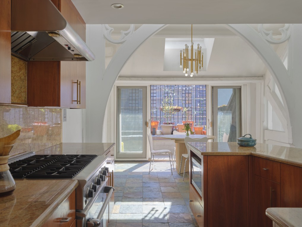 99 Clinton Street 10 Brooklyn Heights Brooklyn NY 11201