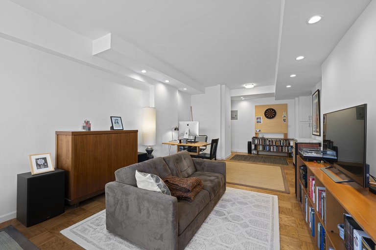 7 East 14th Street Flatiron District New York NY 10003