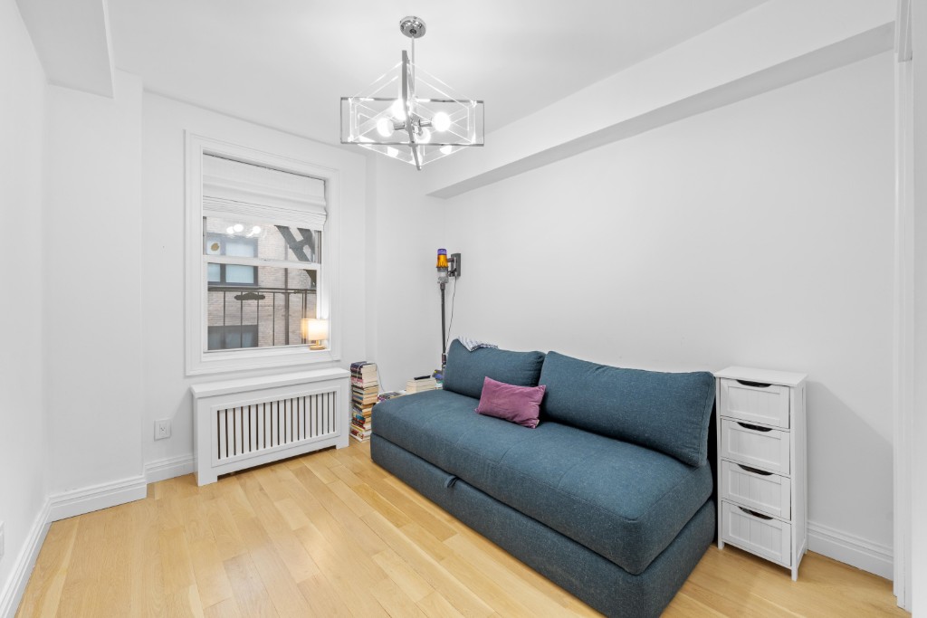 321 East 43rd Street 905 Turtle Bay New York NY 10017